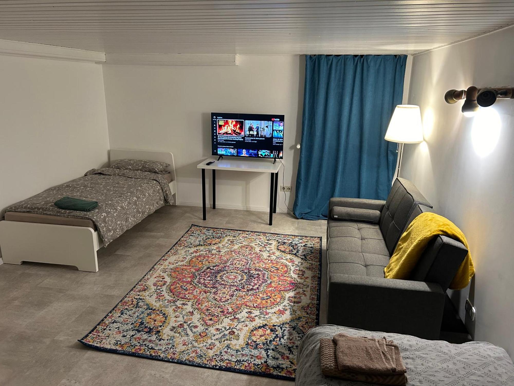 Souterrain Wohnung In Der Naehe Vom Duesseldorfer Flughafen Ratingen Exterior foto